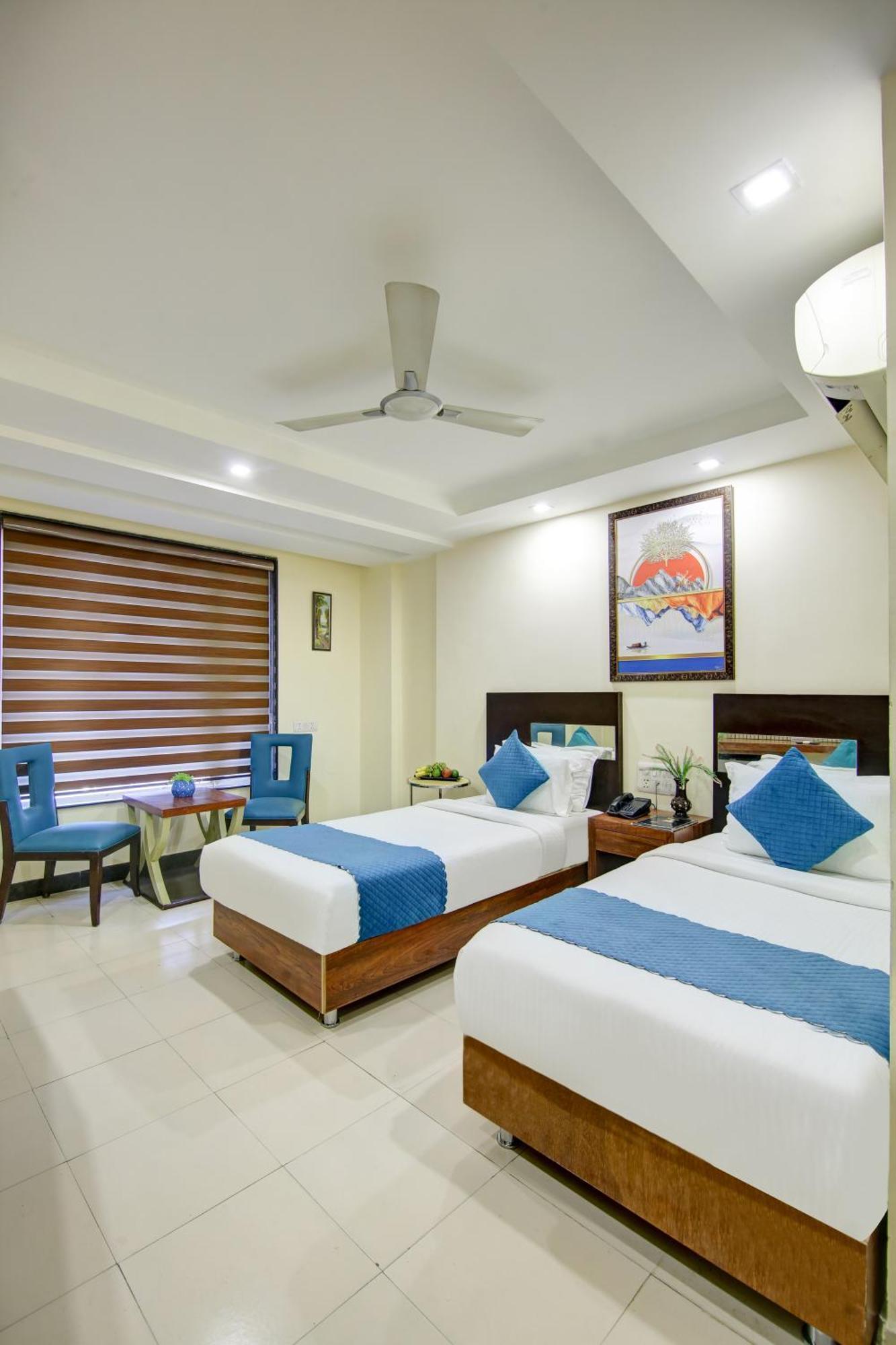 Hotel Neu Villa - Near Connaught Place & New Delhi Railway Station Luaran gambar